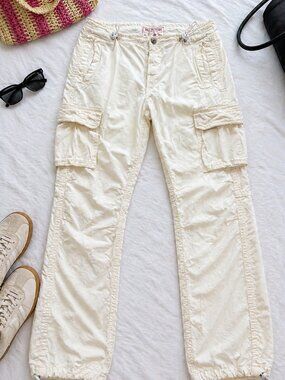 True Religion Cargo Pants – Size 26 – White